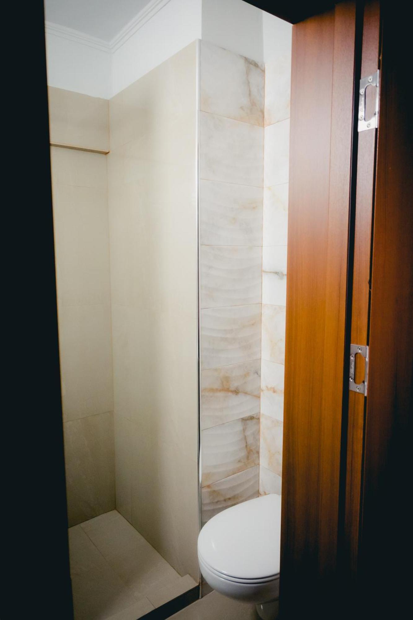 Hotel Valahia Тырговиште Экстерьер фото