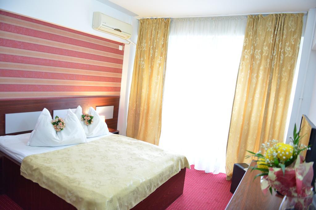 Hotel Valahia Тырговиште Экстерьер фото